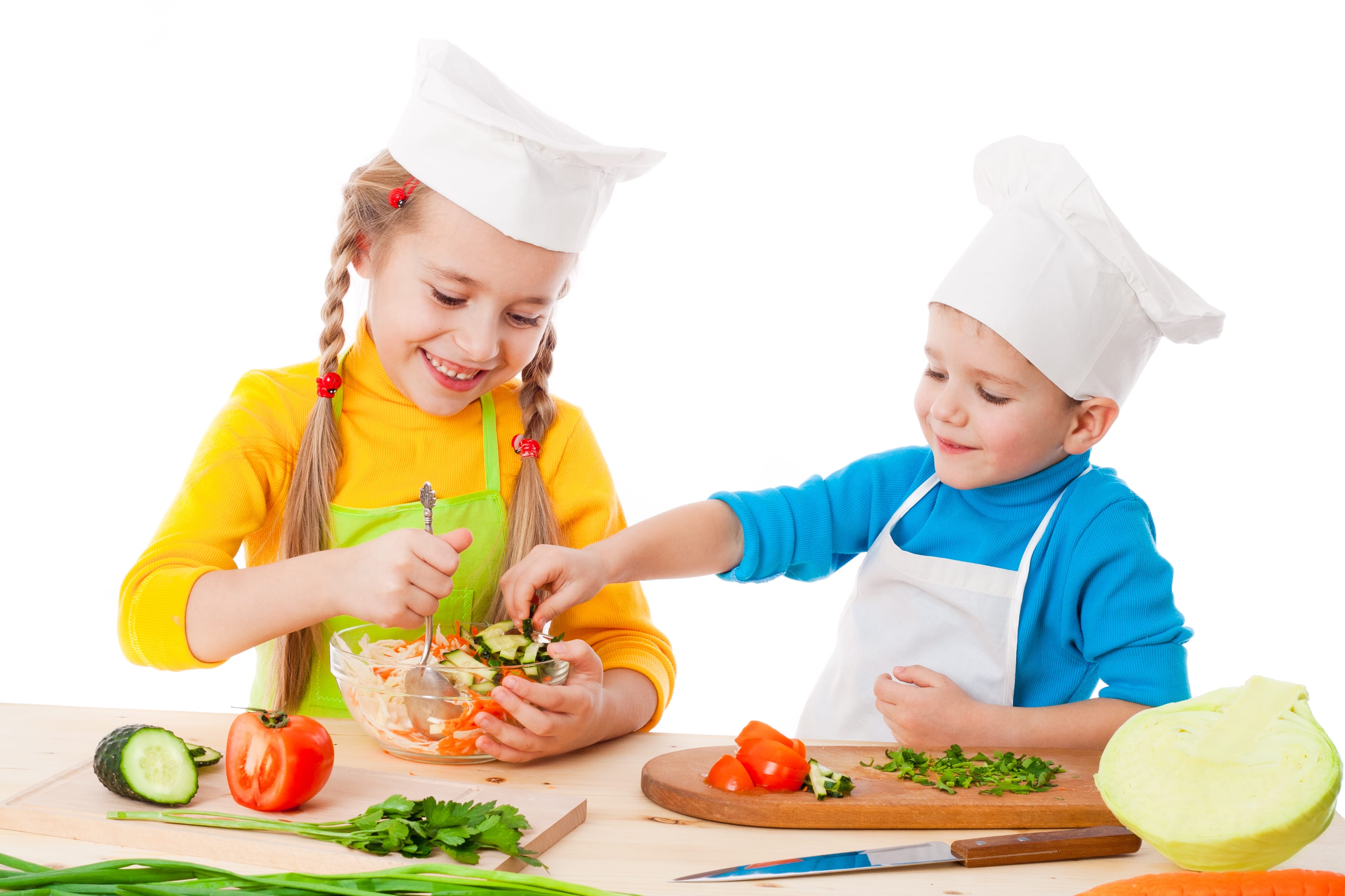 Приготовление еды детьми. Повар для детей. Кулинарный мастер класс для детей. Еда картинки для детей. Юный повар.